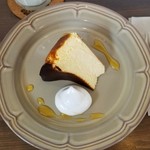 れんげ喫茶店 - 〝期間限定〟バスクチーズケーキ