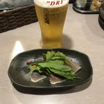 Taishu Uniku Sakaba Ebisu - お通しと生ビール