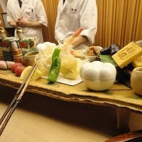懐石料理 桝田 - 飾り付けもきれい。