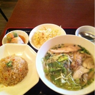 680円ランチ By みみこっち ベトナム料理 ホァングン 渋谷文化村通り店 渋谷 ベトナム料理 食べログ 680円ランチ By みみこっち ベトナム料理 ホァングン 渋谷文化村通り店 渋谷 ベトナム料理 食べログ