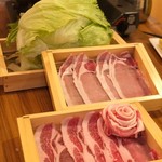 しゃぶしゃぶ・創作料理居酒屋 豚吟 栄店 - 