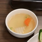 Pad thai - ●バジル豚肉炒め¥850税込（カオカパオ）スープ付き