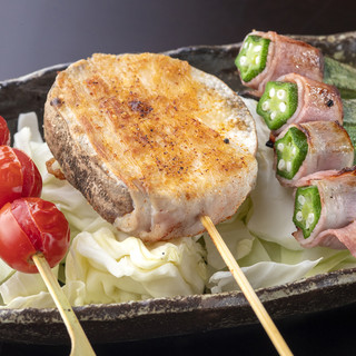 Not just Torikawa! A rich skewer menu with over 50 types♪