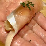 天ぷら たけうち - 対馬産 鯖の握り