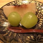 天ぷら たけうち - 大分産 シャインマスカット 青森産 白桃