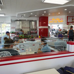 IN-N-OUT BUGER - 店内風景。