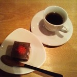 紗羅餐 - ランチ「そば・丼」セットのデザート・コーヒー