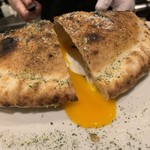 MILLE FIORI - 半熟卵のビスマルク カルツォーネ