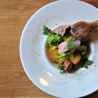 昼のお薦め【メインが選べる季節のランチメニュー】