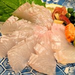 八景バル ワインと日本酒 - 目板鰈の刺身