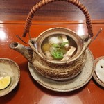 夥汲 - 松茸土瓶蒸し