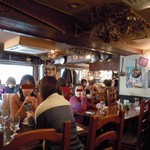 トーク バック - 客層の年齢幅は広い！