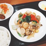 本格中国料理　錦華 - 八宝菜定食