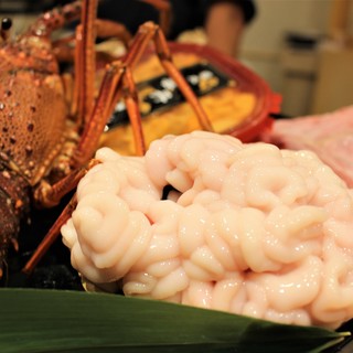 当店名物大将がお席まで本日のおススメをお持ちします!!!