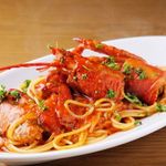 Bar de PePe ネロ - 豪快！オマール海老のトマトソースパスタ