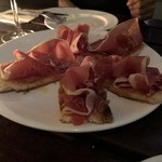 Pinchos tapas bar - 
