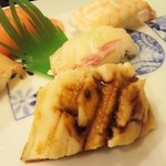 すし処 初音 - ランチ「百味路（もみじ）」人気の穴子寿司が１カンついてます