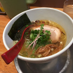 Menya Tsubame - 燕ラーメン