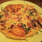 ＣＯＬＯＲ - 筍とベーコンのピザ