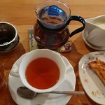 紅茶屋さん - 食後は紅茶とデザート付き