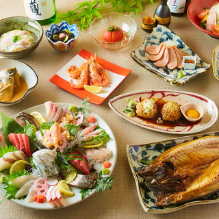 【金華サバ】など厳選した三陸の海の幸とこだわりの食材を使用。