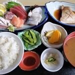 Hyakuten - 海鮮定食　890円