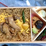 秋田空港おみやげ広場 あ・えーる - 鶏めし弁当