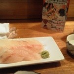 地酒と和食 はしごや - ほうぼうの刺身。小田原であがったものを直送