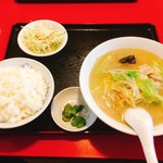 蓬莱閣 - ちゃんぽん定食（648円）