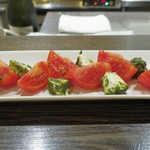 トリワイン ＰＩＫＯＳＨＨＨＵ - カプレーゼ