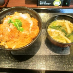 Gohan Dokoro Katsu An - ８０gロースかつ丼　味噌汁