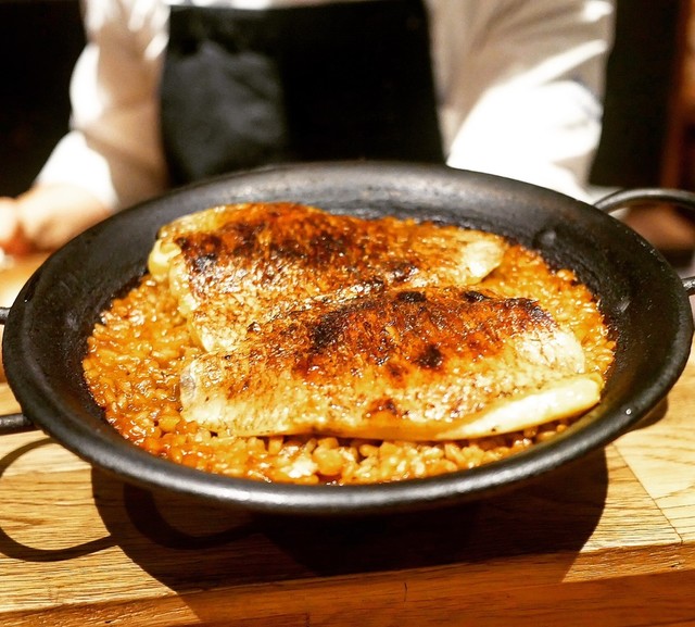 アカ さん 東さんの素敵なお料理の数々の大大ファンです 超予約困難店ですぅー By Kurea 移転 アカ Aca 1 烏丸御池 スペイン料理 食べログ アカ さん 東さんの素敵なお料理の数々の大大ファンです 超予約困難店ですぅー By Kurea 移転 アカ Aca 1 烏丸御池 スペイン料理 食べログ