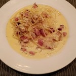 ラ・ベットラ ペル トゥッティ - この日のクリーム系パスタはカルボナーラ。