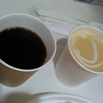 リラック デリ＆カフェ - コーンクリームスープとコーヒー