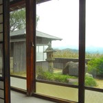 Unagidokoro Suzuya - お座敷の窓からは神西湖が