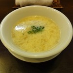 中国麺飯 勇 - シンプル卵スープ