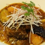 中国麺飯 勇 - トマト、ナスがシャキシャキ