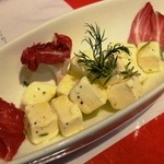 カトキ - クリームチーズ　ローズマリー風味380円