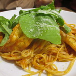 伊酒リア - 有頭エビのトマトソース（1,680円）