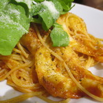 伊酒リア - 有頭エビのトマトソース（1,680円）