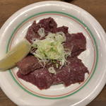 焼肉 鶯谷園 - 生ハツ塩　660円