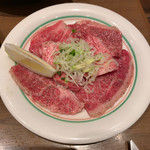 焼肉 鶯谷園 - カルビ　990円