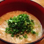 志づ香 - 稲庭うどん（ごまだれ）