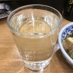 十三屋 - 清酒¥250。