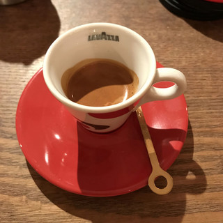 Punto e Linea - ESPRESSO