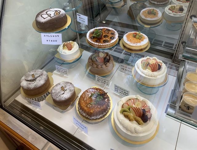 シュクルボワ 諏訪 ケーキ 食べログ