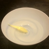 小熊 - ジュニパーベリー、葡萄、桃を調合してます。
                      飲みやすく食欲が湧きます。