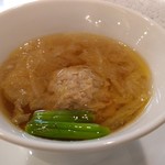 欣喜 - 獅子頭（肉団子の蒸しスープ）