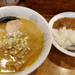 らぁめん 一福 - 味噌らぁめんとミニカレー