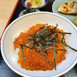 季節料理 魚竹 - いくら丼